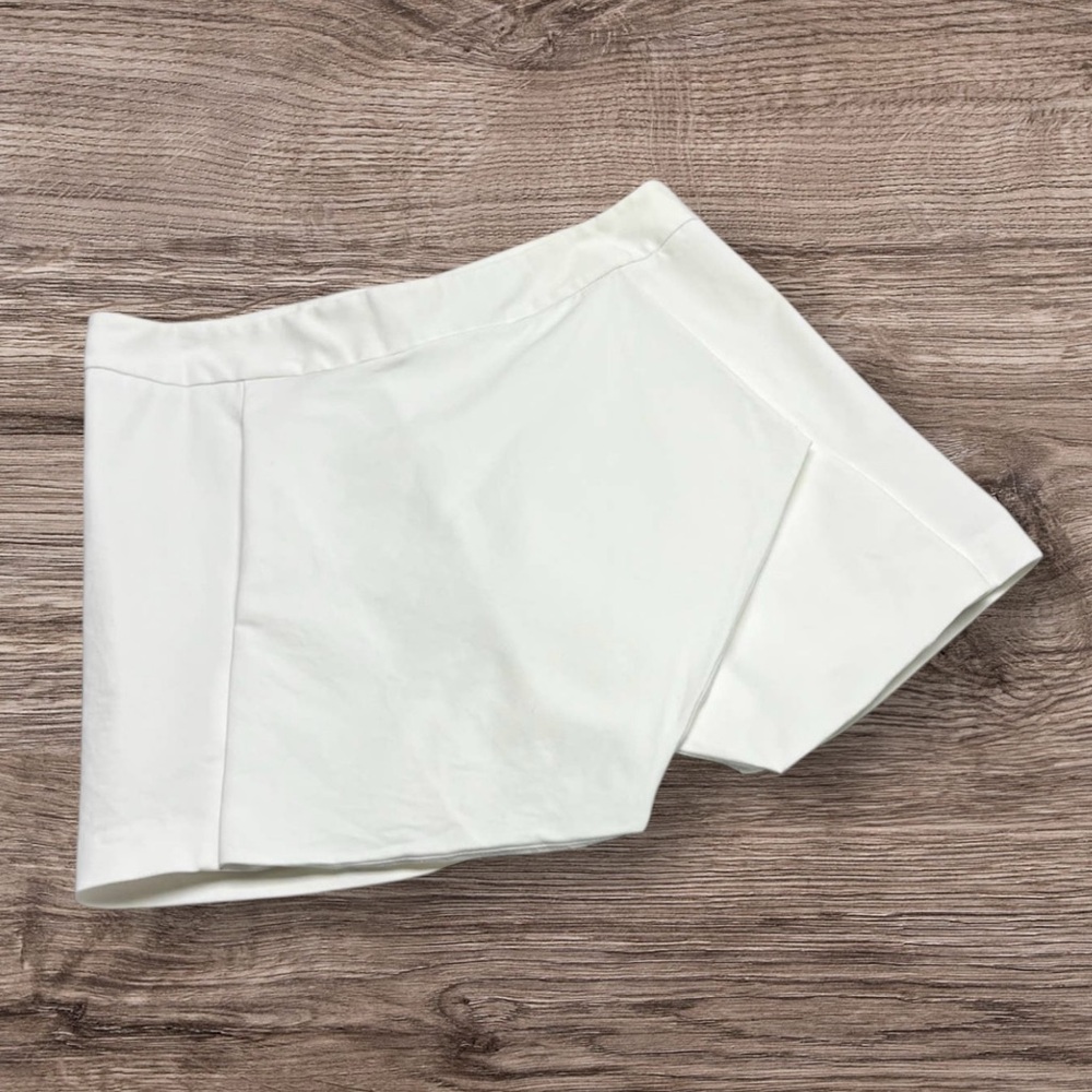 J. McLaughlin Skort Asymmetric Envelope Front White Women's Size 4